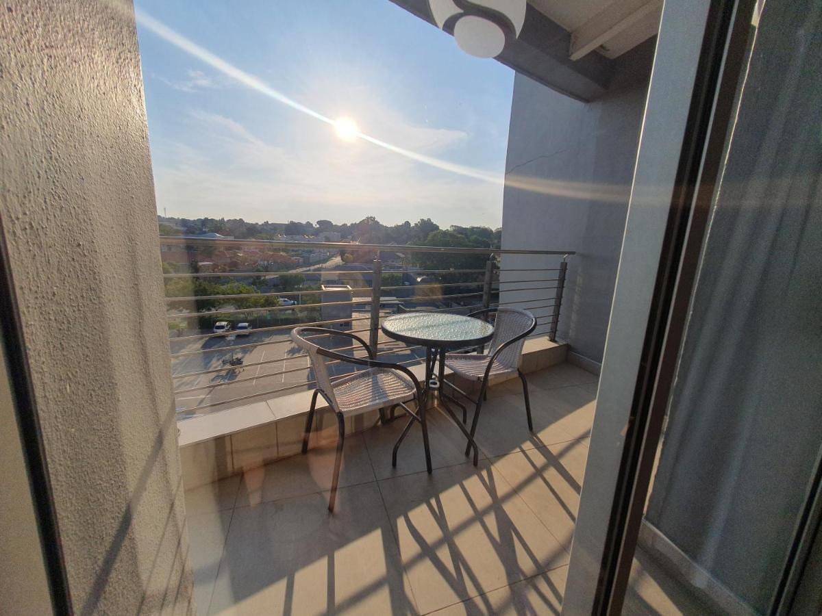 Appartamento Unit 26, Genesis Johannesburg Esterno foto